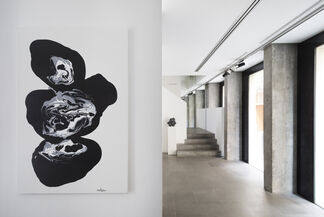 MA Desheng - White dream, black souls, installation view