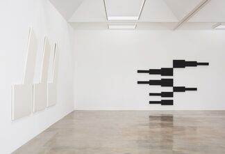 David Novros: Paintings 1966, installation view