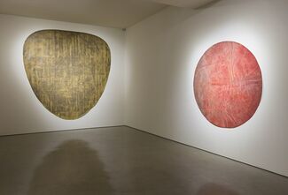 MANNY FARBER: Paper Paintings 1967 - 1975, installation view