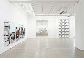 Andreas Mühe / Sebastian Nebe – IM OSTEN NICHTS NEUES, installation view