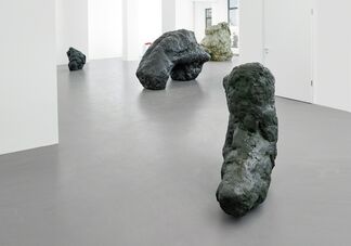 William Tucker - Sculpture, installation view