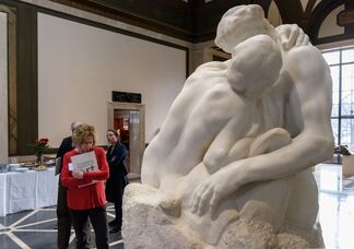 The Kiss at the Rodin Museum, installation view