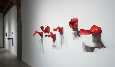 Minimally Speaking: Sculpture by Stephanie Blake, John Luebtow, Matt Magee, Peter Millett, Mark Pomilio, and Denise Yaghmourian, installation view