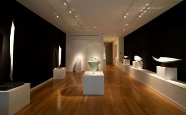 Sueharu Fukami: Porcelain Sculptures, installation view