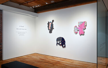 Jo Smail: Bees with Sticky Feet, installation view