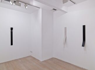 Lesley Foxcroft, Angles, installation view
