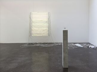 Nina Canell / Ian Kiaer, installation view