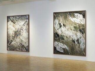 Dan Holdsworth: Mirrors, installation view