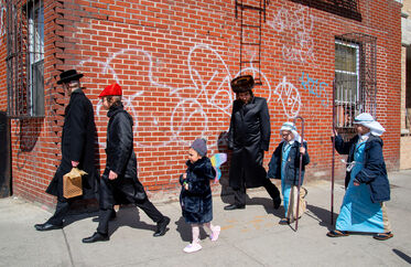 Melanie Einzig, ‘Purim, Williamsburg’, 2017