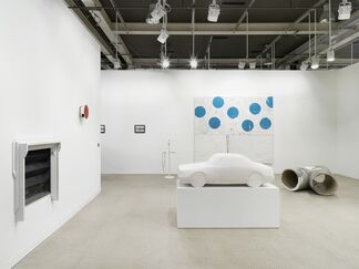 Galerie Eva Presenhuber at Art Basel 2016, installation view