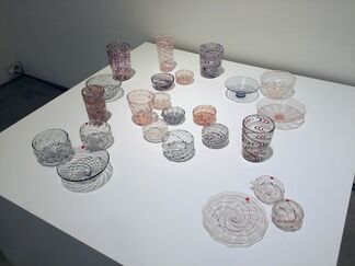 A Lucid Dream: Glass Works from Korea and Japan, installation view