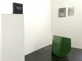 Routines and Figures | Strokes and floating formations with An Onghena, Katrein Breukers and Yelena Popova, installation view