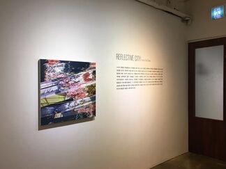 Reflective City, installation view