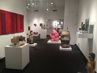 Meredyth Knows Ceramics : Contemporary ceramics selected by Meredyth Hyatt Moses, installation view