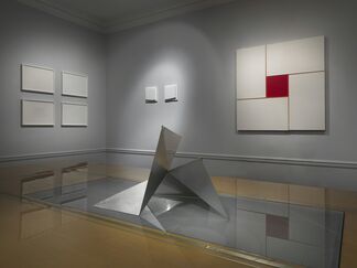 Minimal Means: Concrete Inventions in the US, Brazil and Spain, installation view