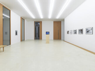 Roman Signer «Fotografie und Super-8-Filme», installation view