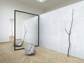 Alicja Kwade 'Out of Ousia', installation view