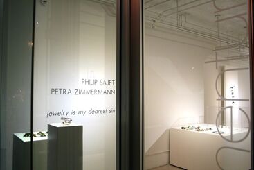 Philip Sajet and Petra Zimmermann/ Jewelry Is My Dearest Sin, installation view