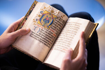 Johannes Francigena, ‘Very rare Book of Hours (use of Rome, Franciscan use), signed and dated by the scribe, March 5, 1494, with eight shinning illuminations’, March 5-1494