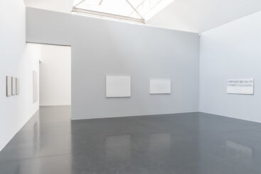 raimund girke. white limitless. highlights from the 1960s, installation view