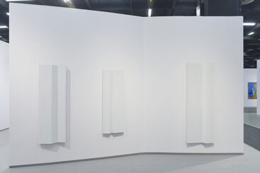 Edition & Galerie Hoffmann at Art Cologne 2021, installation view