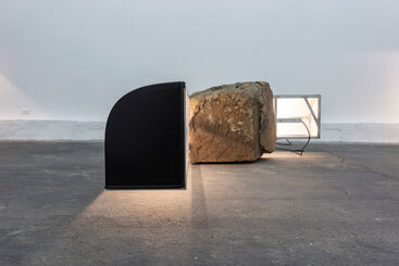 Shane Darwent: Sun Smoke, installation view