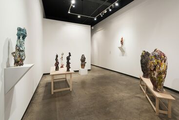 Xavier Toubes: “PushMoon2: Figures with Shadows”, installation view