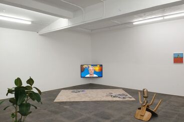 Cécile B. Evans — Hyperlinks, installation view