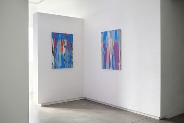 MOMO - BEST PICTURE, installation view
