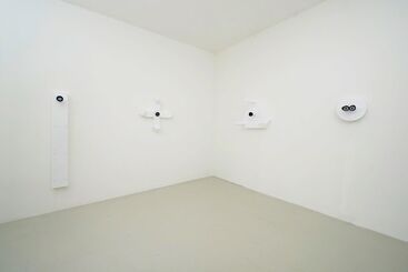 Gary Hill: Always Rings Twice, installation view