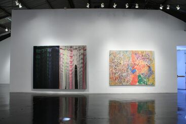 Ed Moses & Larry Poons: The Language of Paint, installation view