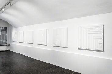 Peter Baracchi - ORNAMENTAL WHITEOUT, installation view