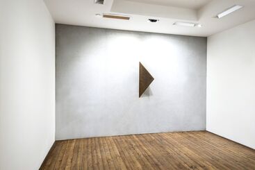 Mauro Staccioli: Lo spazio segnato / Marking space, installation view