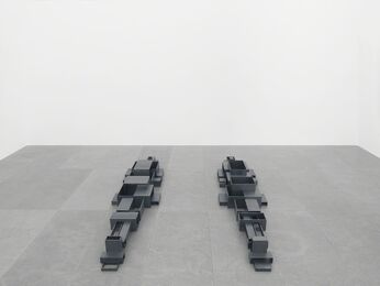 Antony Gormley — LIVING ROOM, installation view
