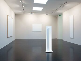 Anne Truitt: Works From The Estate, installation view