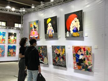 FNG Friends in Taipei (White : Save the Children), installation view