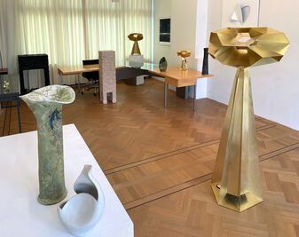Adoráble Contemporary ART+DESIGN Gallery at Collect 2021, installation view