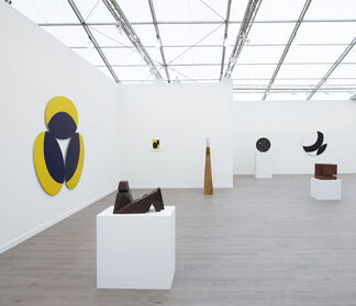 Lisson Gallery at Frieze New York 2019, installation view