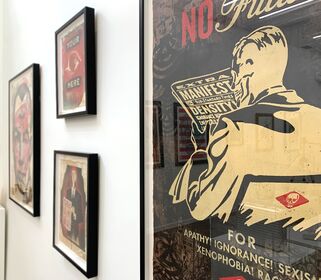 (RE)COLLECTIONS - Focus Shepard Fairey, installation view