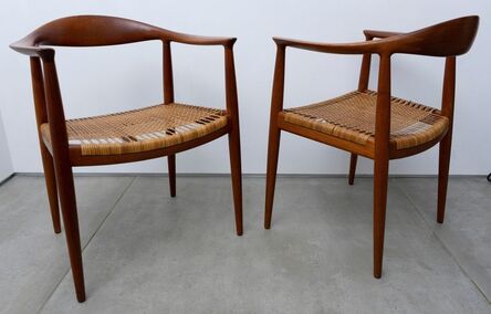 Hans J. Wegner, ‘The chairs (pair)’