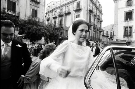 Letizia Battaglia, ‘Sposa ricca arriva a Casa Professa’, 1980