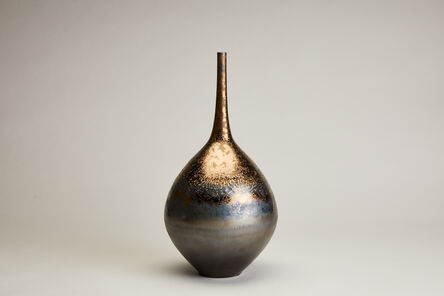 Hideaki Miyamura, ‘Bottle, gold and black glaze’, HM624