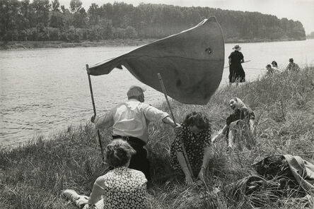 Henri Cartier-Bresson, ‘At the Seine near Juvisy-sur-Orge, Essonne, France’, 1955