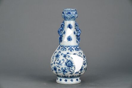 Unknown, ‘Vase with floral design and a garlic-bulb mouth in blue and white’, Zhengtong to Tianshun, Ming Dynasty(1436, 1464)