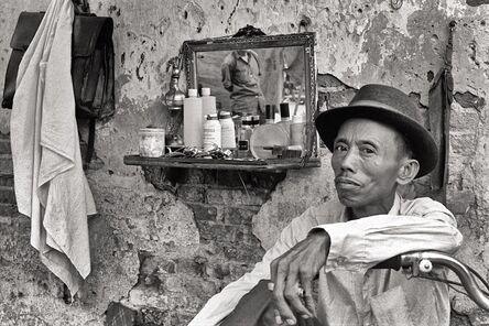 Kenneth Hoffman, ‘Sidewalk Barber Saigon 1970’