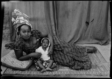 Seydou Keïta, ‘Sans titre/ Untitled (01052-MA.KE.308)’, 1952-1955