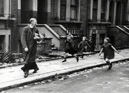 Bert Hardy, ‘Life of an East End Parson, London’, 1940