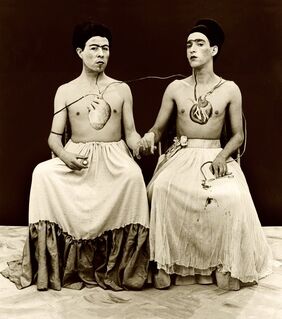 Las dos Fridas: Yeguas del Apocalipsis / Francisco Casas y Pedro Lemebel, ‘Las dos Fridas’, 1990