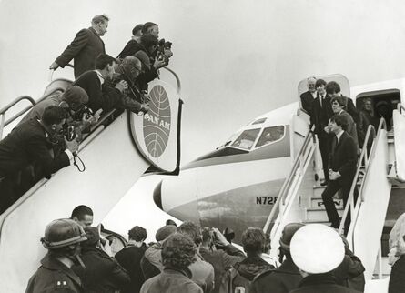 Terry O'Neill, ‘The Beatles Arrive in the US on Pan Am’, 1964