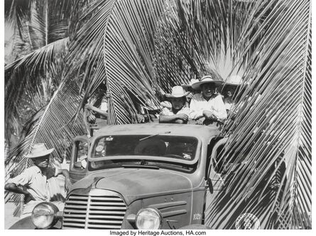 Manuel Álvarez Bravo, ‘Trabajadores del tropico (Workers of the Tropics)’, 1944